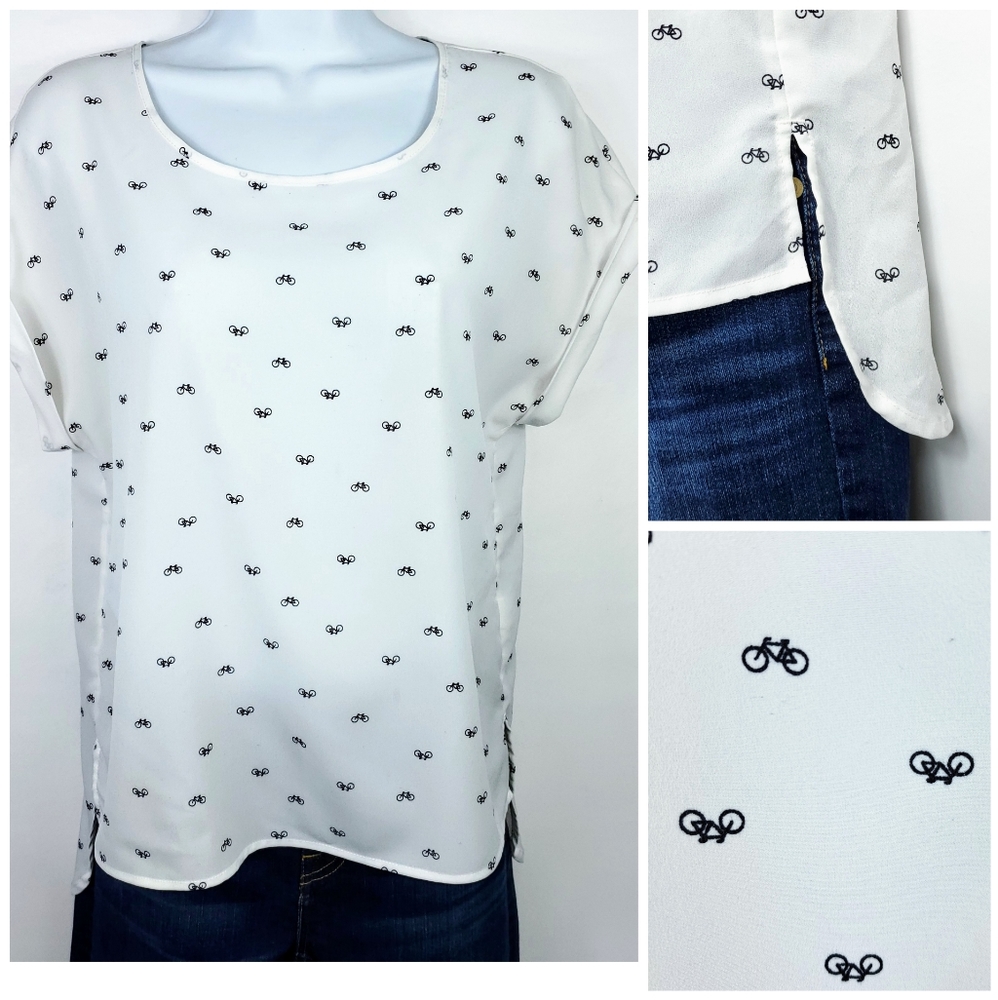 GAP Short Sleeve Tunic w Bicycle Design